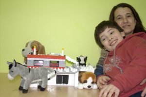 Jugando con Rasti y mi Mamá - 2010