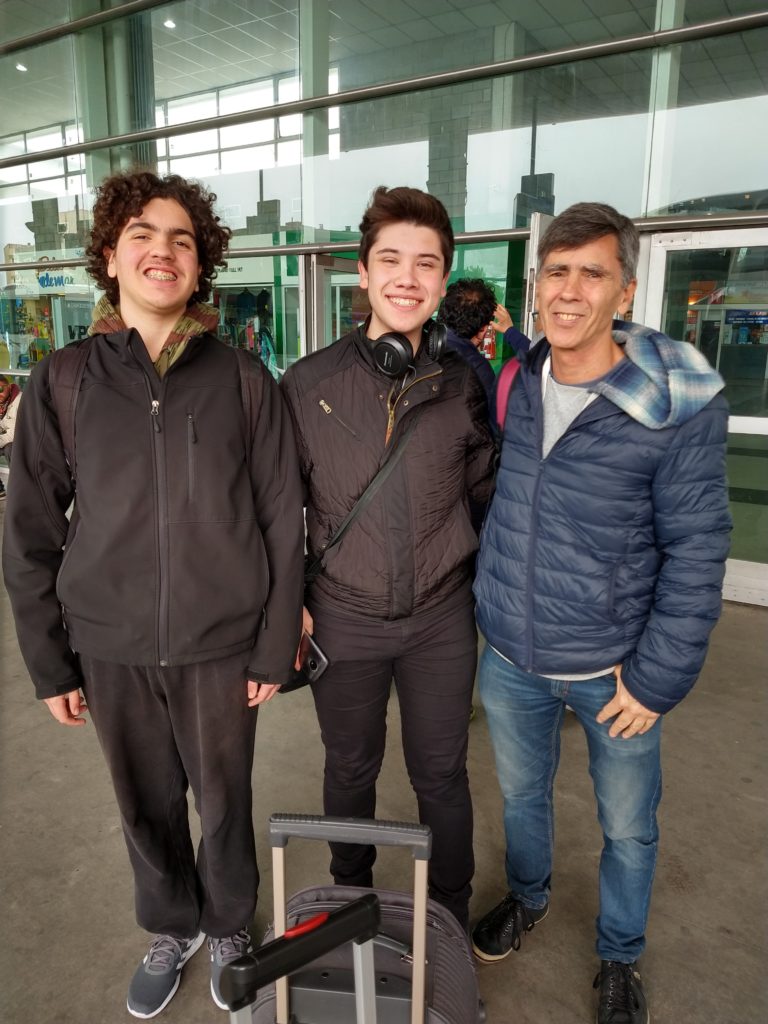 Daniel Pasetto, nuestro profesor, y Tomás Senas