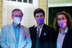 Cónsul de Rusia, Sr. Jorge Kuztnezov, Julián Mellado y Joaquín Deoseffe